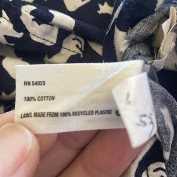 Gap size XS button up navy shirt with white cats - Picture 8 of 8